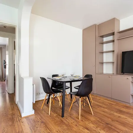 Cmg - La Defense *